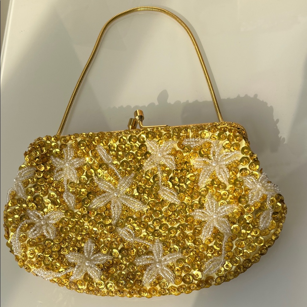 Vintage Kiss Lock Gold and White Beaded Women's Evening Bag